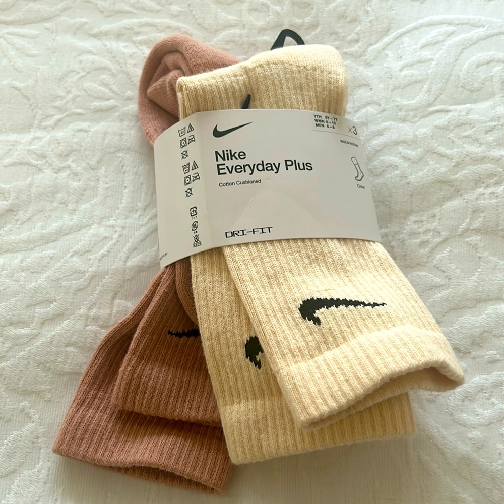 Nike Dri Fit Socks